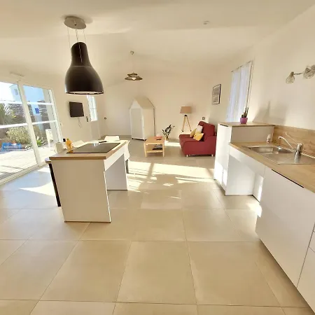 Holiday home La Brunezie Tout Confort 300m Plage